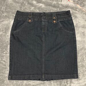 EUC. One5one dark denim skirt